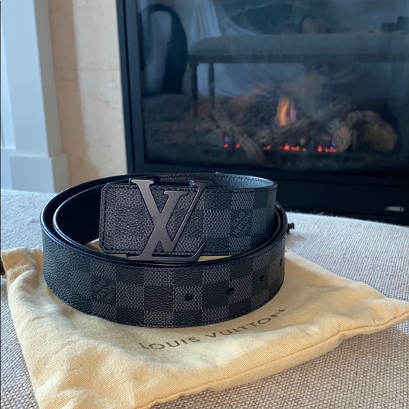 Louis Vuitton Other - Real LOUIS VUITTON 40 belt perfect w dust bag